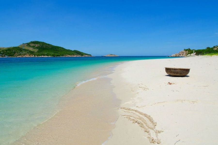 Overview of Ninh Chu Beach