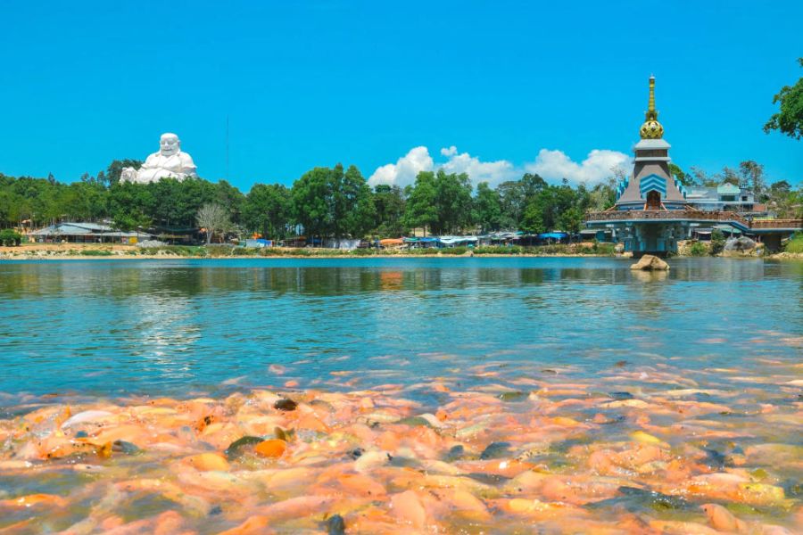 Thuy Liem Lake