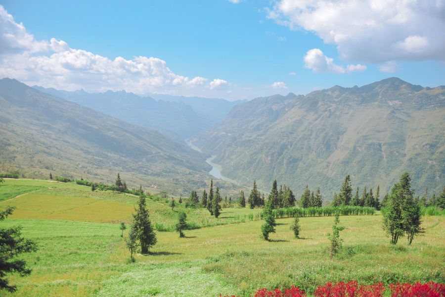 Suoi Thau Grassland is located in Nan Ma Commune