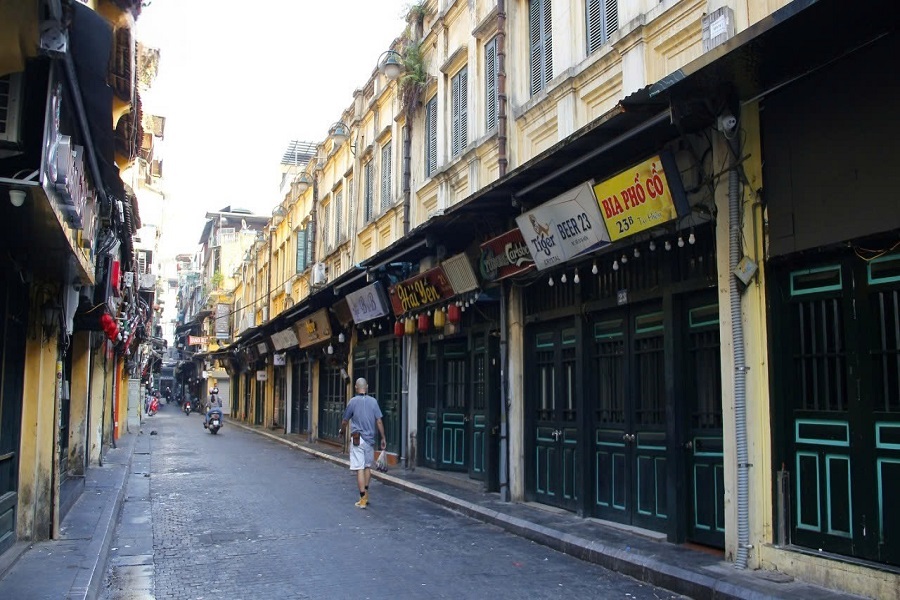 Ta Hien Street
