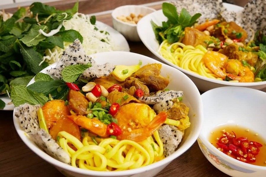 Mi Quang (Quang noodles) in Da Nang