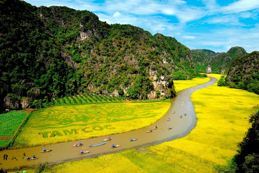 “Halong Bay on land”  Tam Coc - Bich Dong