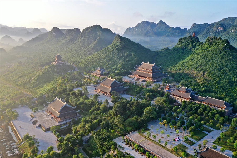 Tam Chuc Pagoda