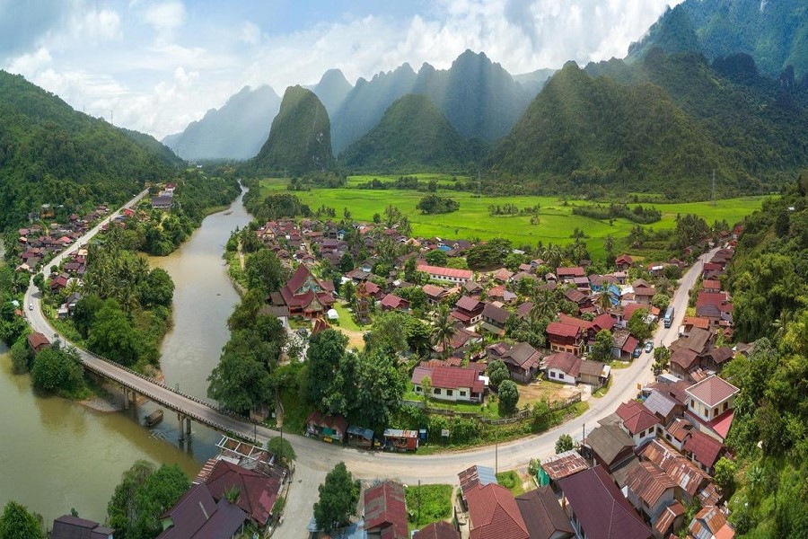 Vang Vieng, a picturesque town beside the Nam Song River