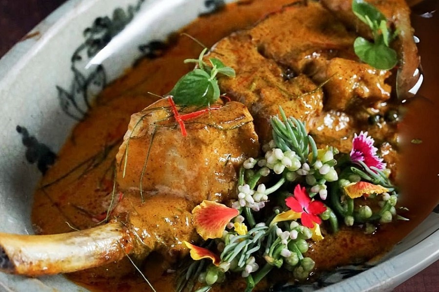 Khao Suan Kwang Gai Yang