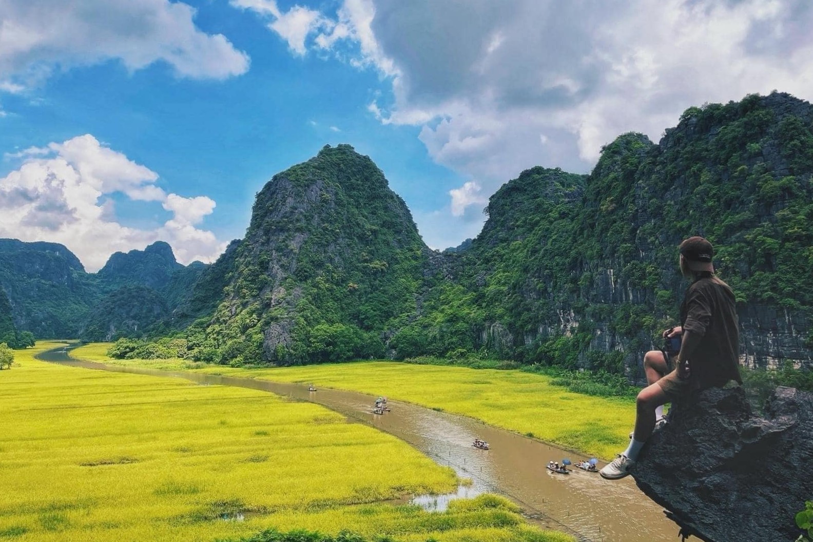 The golden Mua Cave is the best Mua Cave