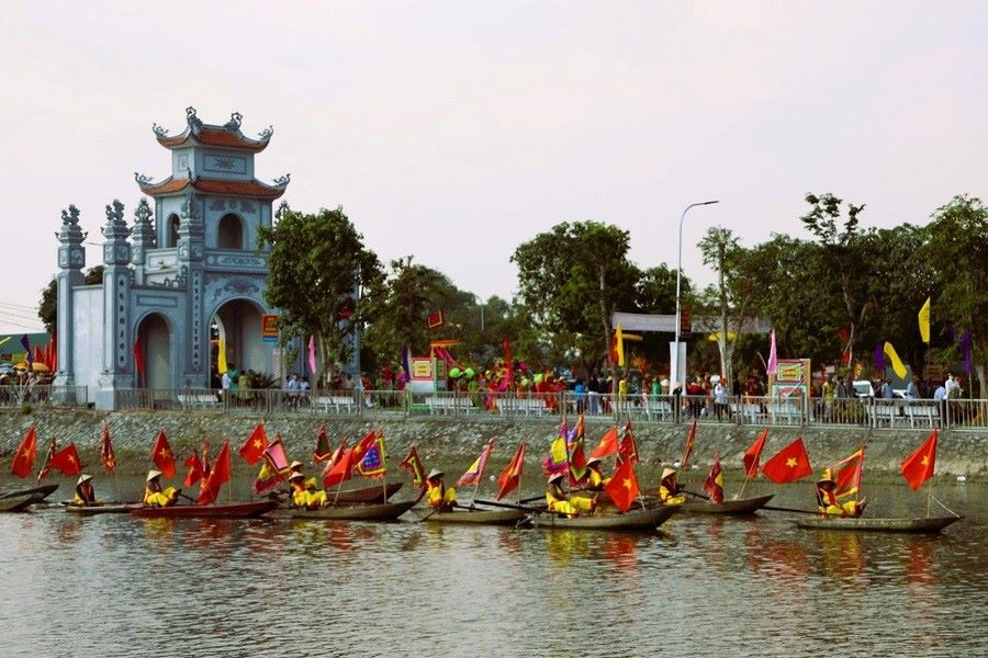 The opening ceremony of Ong Hoang Muoi Temple Festival
