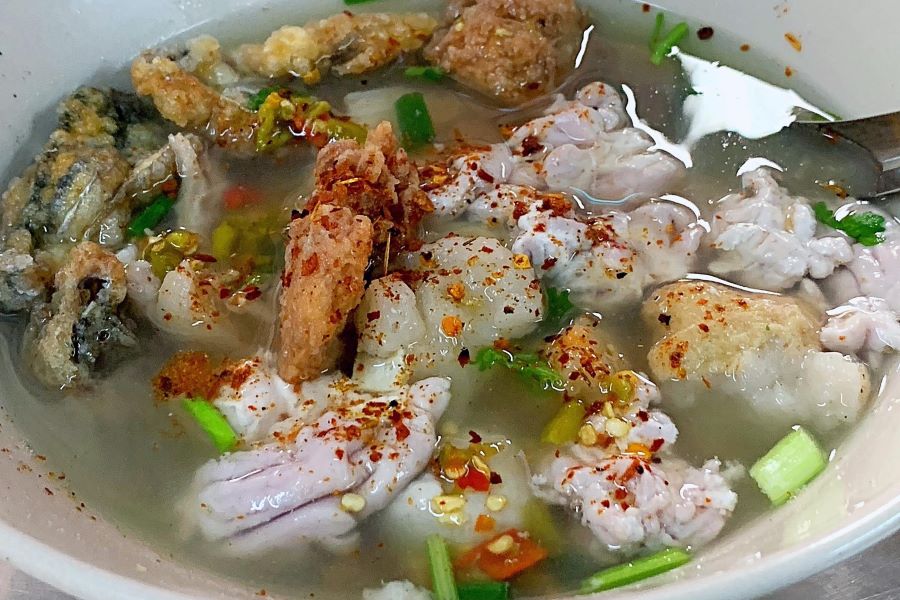 Pig brain soup for Thai locals who need a little mental boost