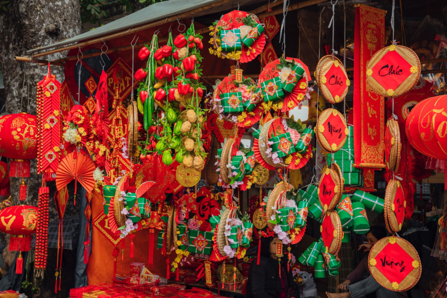 The atmosphere of Vietnam Lunar New Year is truly unique and completely different from ordinary days