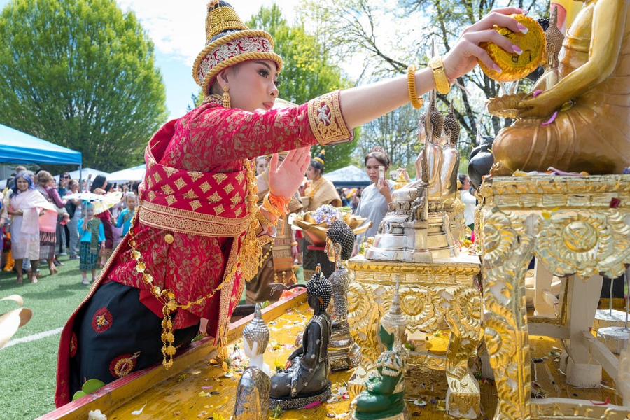 Travel Comfort During the New Year Holiday in Laos