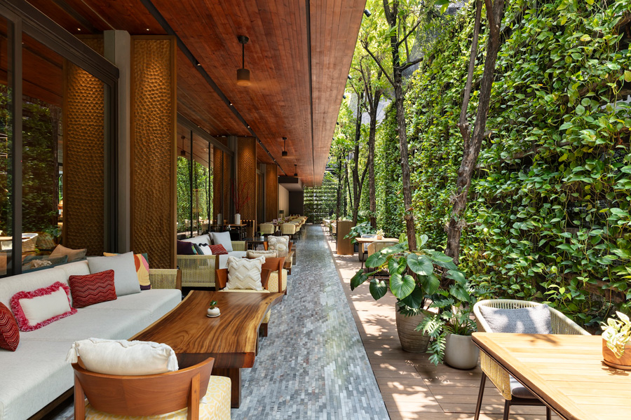 Ad Lib hotel 