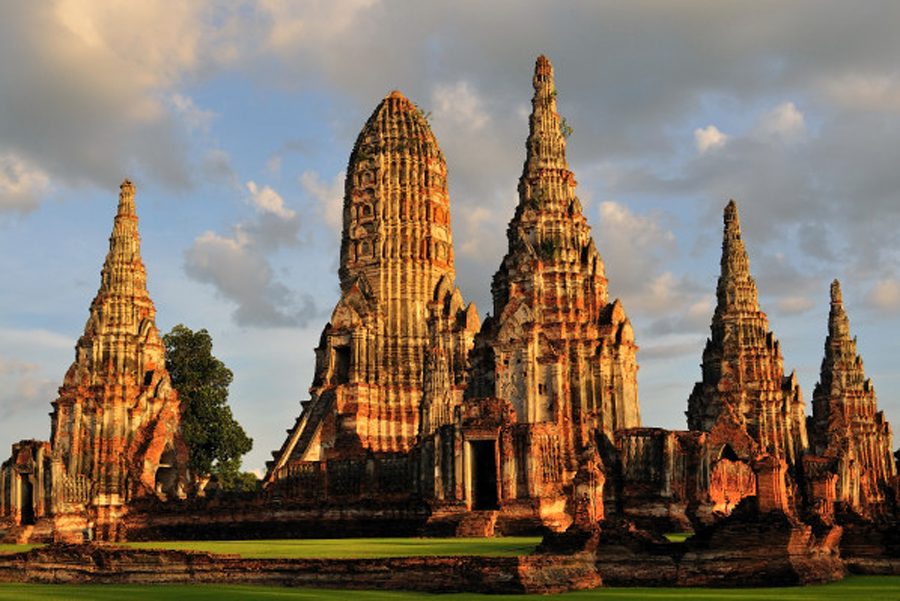 The Complete Travel Guide For Tourists To Explore Ayutthaya Historical Park