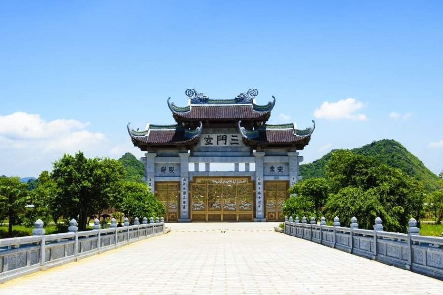 Tam Quan gate