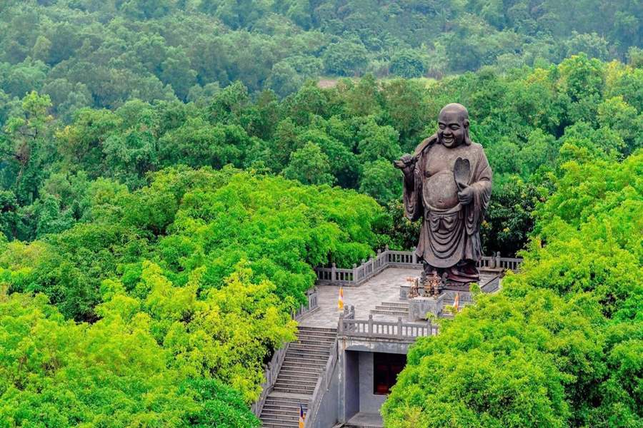 The Maitreya Statue at Bai Dinh Pagoda 