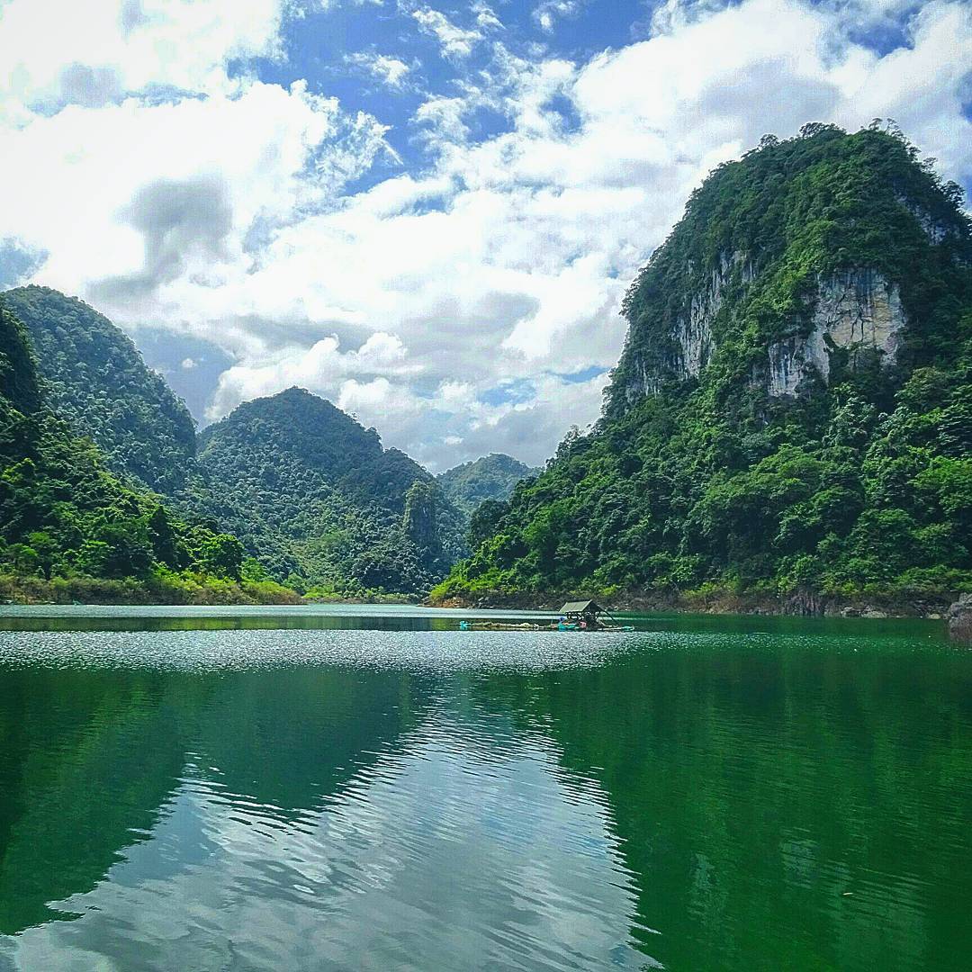Thang Hen Lake