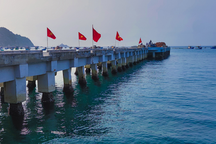 The Cu Lao Xanh Wharf is a notable feature on Cu Lao Xanh Island