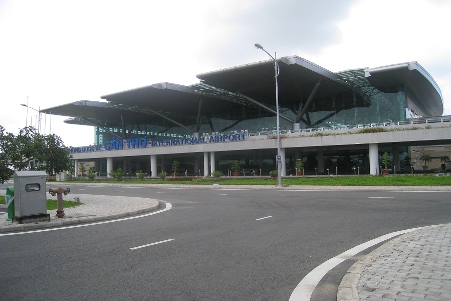 If you’re flying to An Giang, the closest airport available is Can Tho International Airport