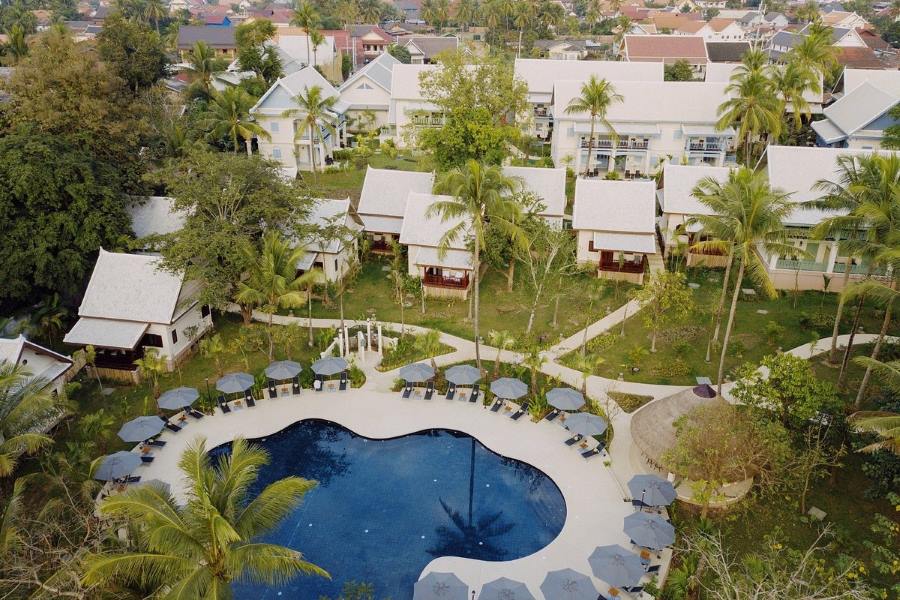 Staying at boutique hotels or resorts in Laos 