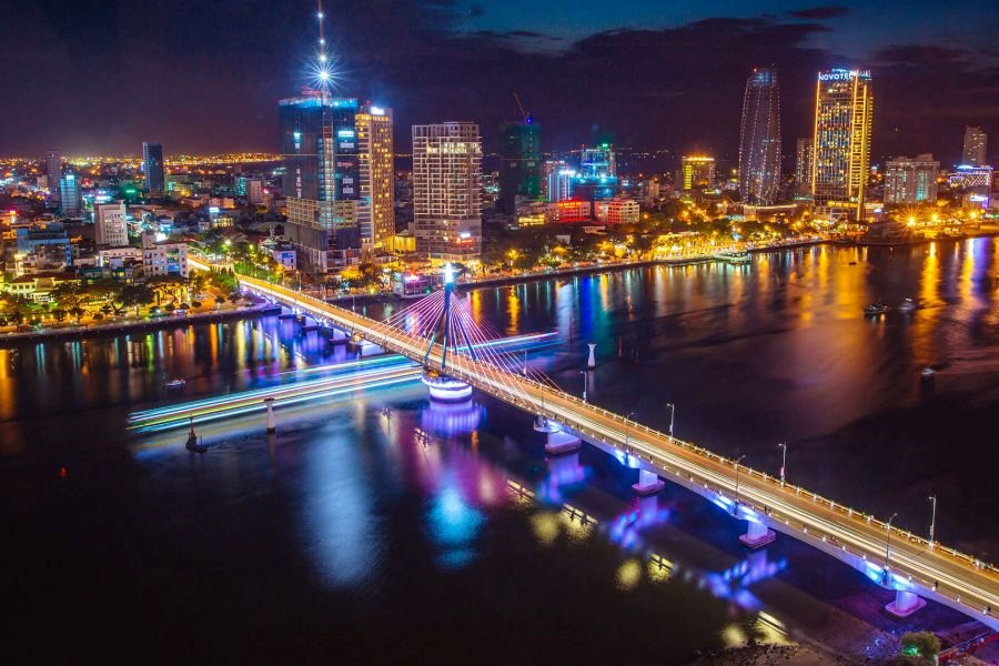 Han River Bridge is in center of Da Nang (Source: News) 