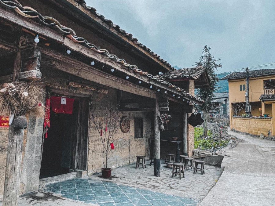 Ancient houses in Lo Lo Chai village