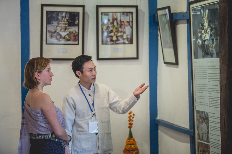 Explore art galleries at Heuan Chan Heritage House 