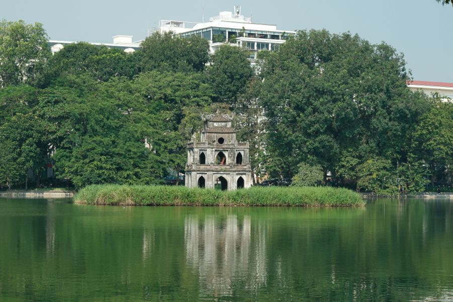 Hoan Kiem Lake: Introduction