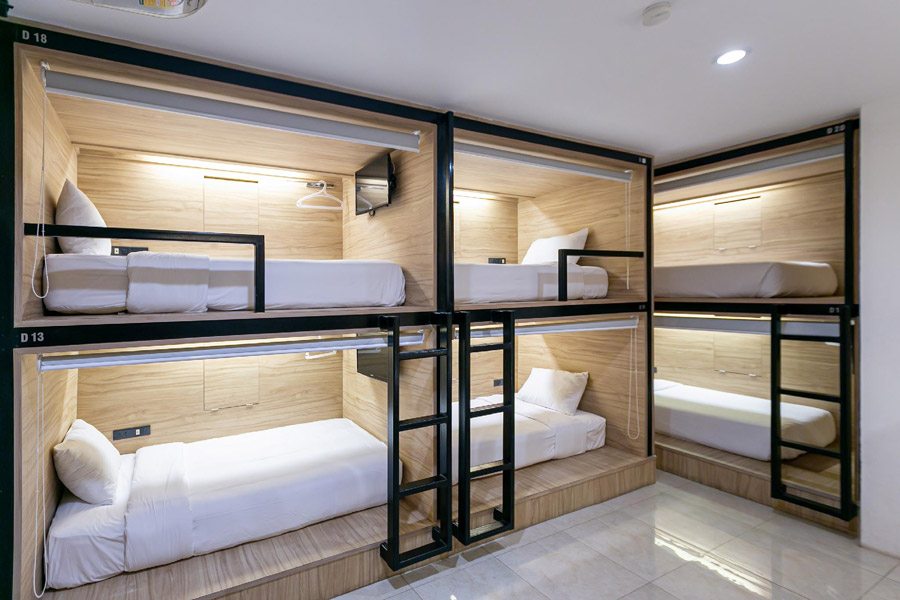 Types of accommodation for a 10-Day tour in Central Thailand