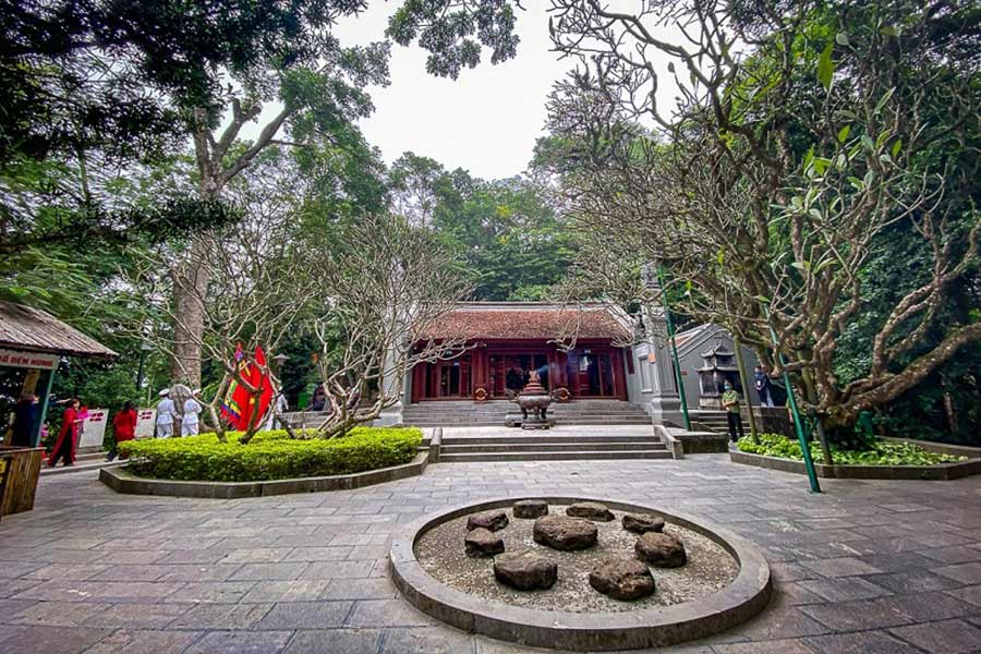Trung Temple, where Banh Chung: and Banh Giay were created 