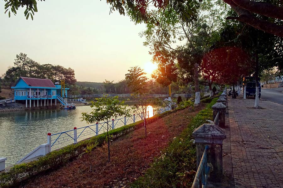 Traveling cost of Sa Thay