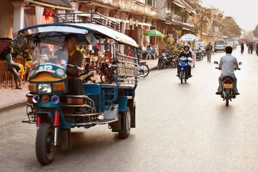 Tuktuk is the means of transportation chosen by many tourists to travel to Kuang Si Falls 