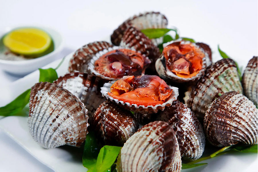 Blood clams dishes