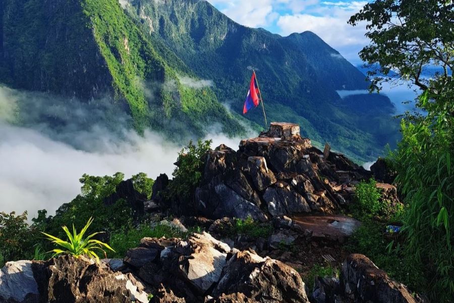 Pha Daeng Peak attracts tourists with its famous trekking route when they visit Nong Khiaw