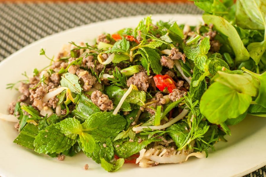 Some local dishes of Laos are definitely worth trying