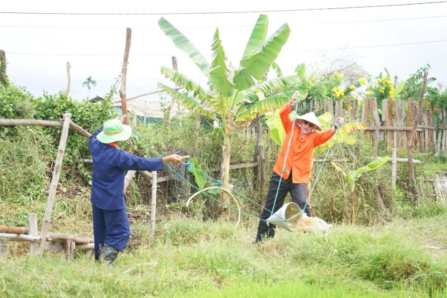 One day become a Vietnamese Farmer (Source: Dmc)
