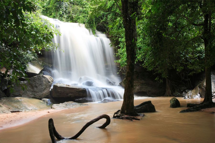 Samrong Kiat waterfall is majestic with enchanting beauty.