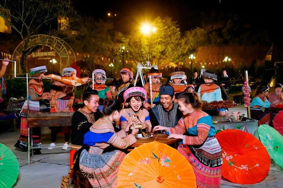 The Sapa Love Market – A cultural exchange hub in the bustling town (Source: Sapa)