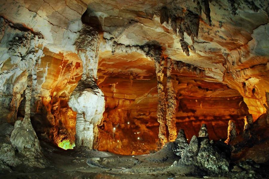 Ta Phin Cave still retains its pristine and impressive traces 