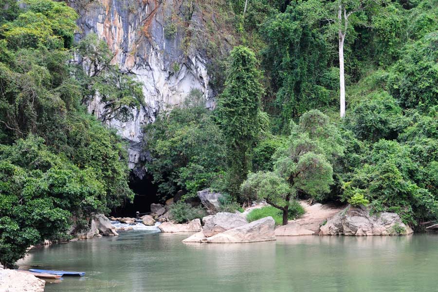 What to do in Kong Lor