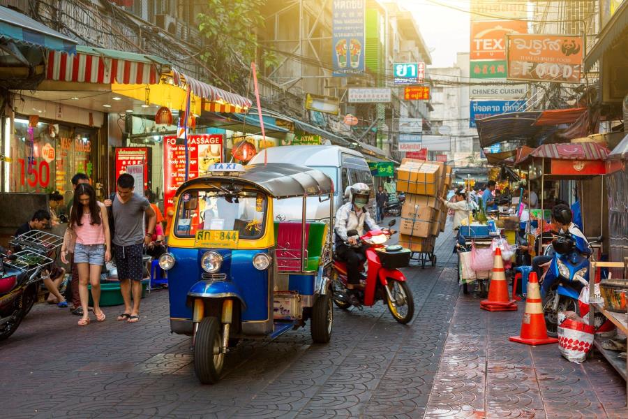 How to travel to Thailand on a student budget