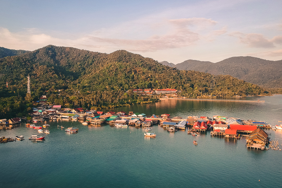 Bang Bao Fishing Village is a picturesque and traditional village located on the southwestern coast of Koh Chang