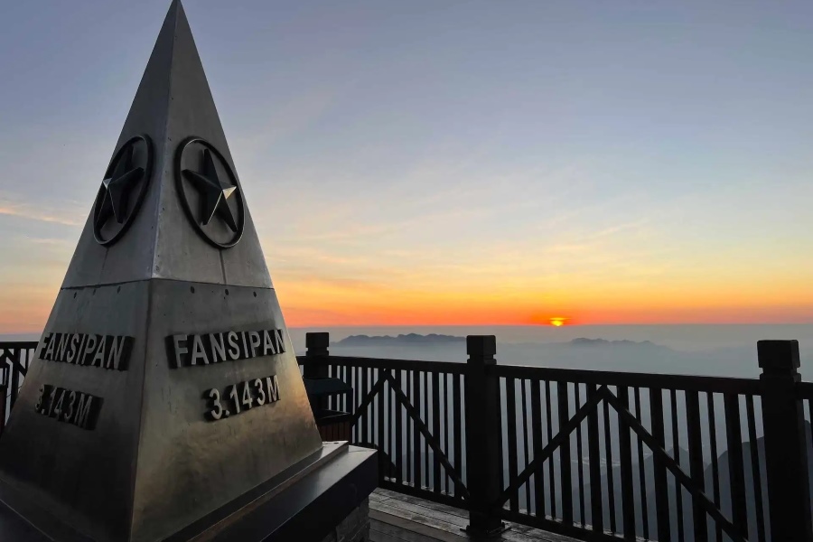 Fansipan is the hightest mountain peak in Vietnam