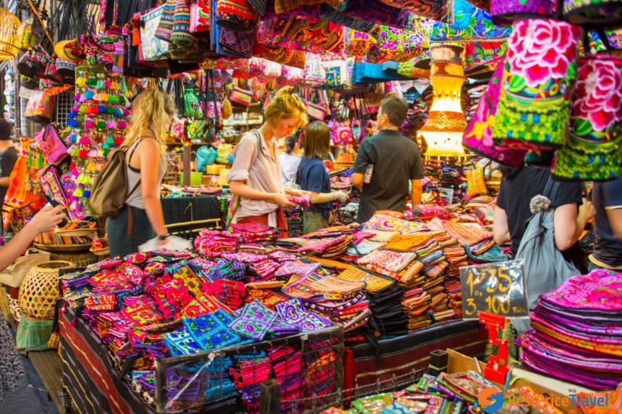 Visit Chatuchak by Bangkok MRT 