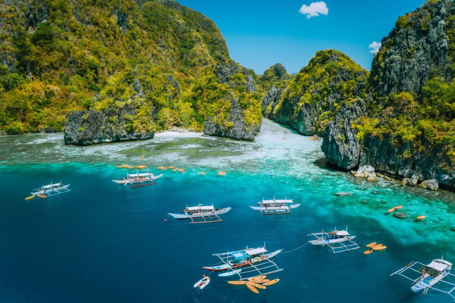 The Philippines is happiness turned into Islands