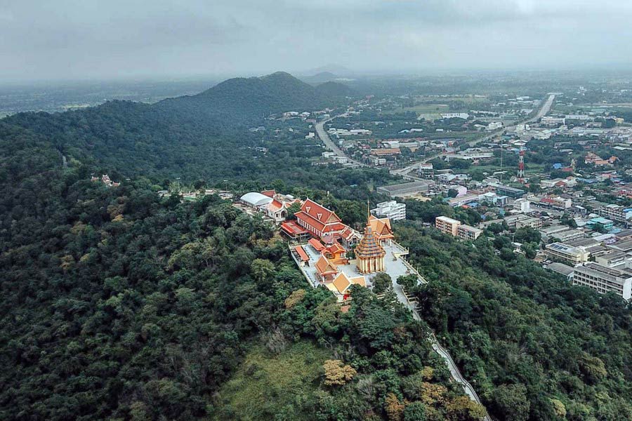 The beauty of Wat Sangkat Rattana Khiri
