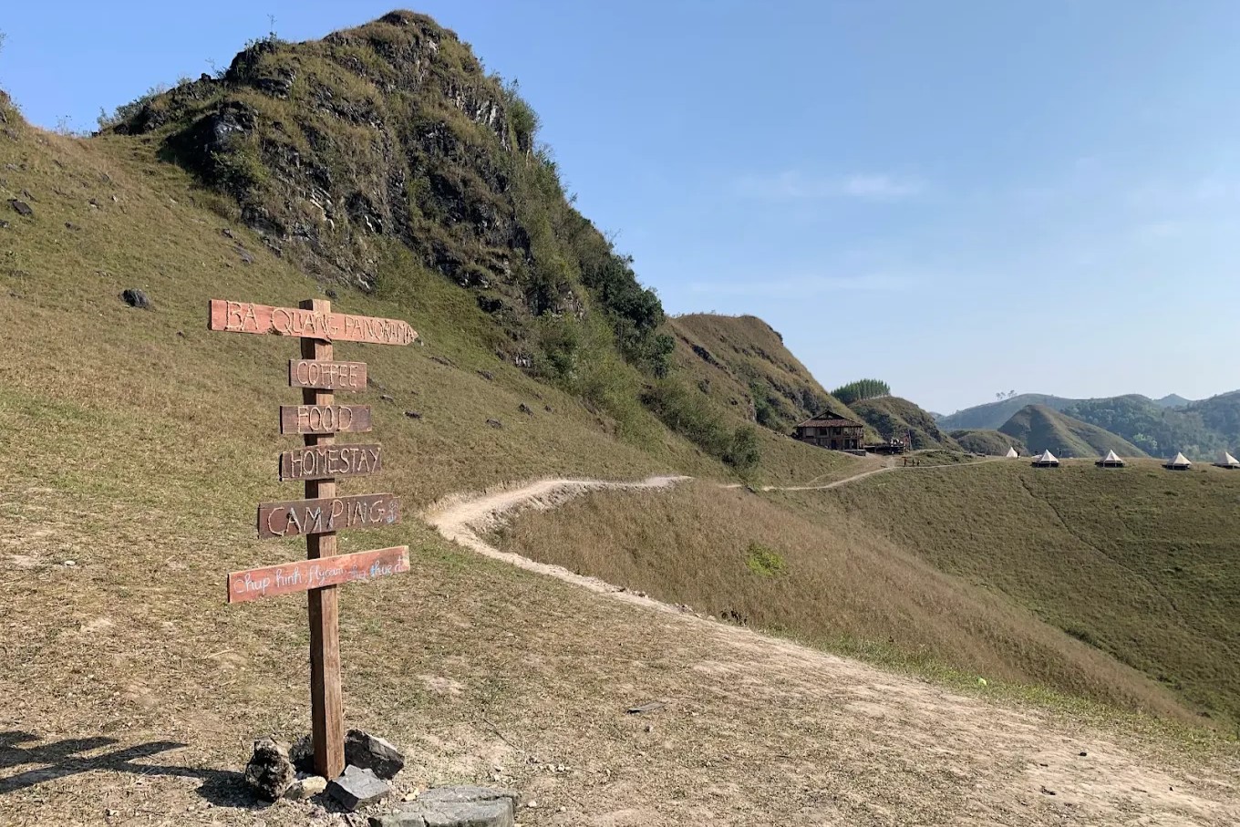 camping on Vinh Quy grass hill