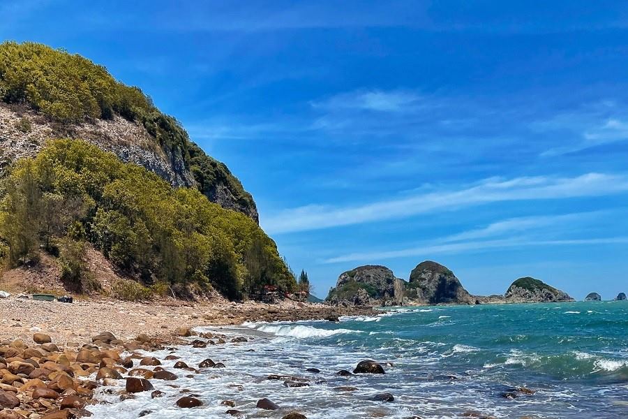 Bai Dong Beach