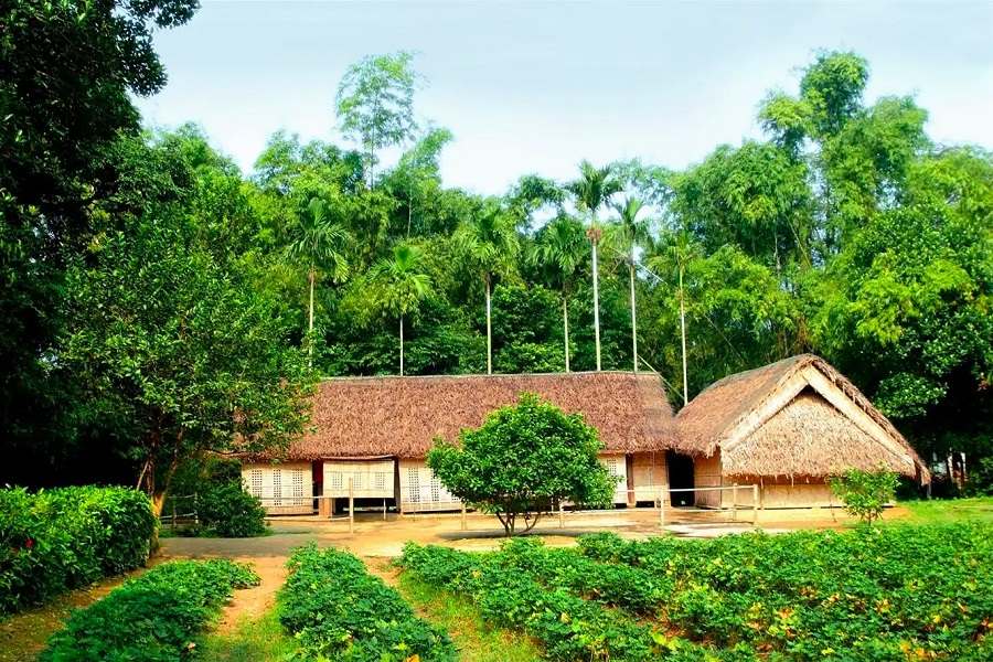 The cottage President Ho used to live in