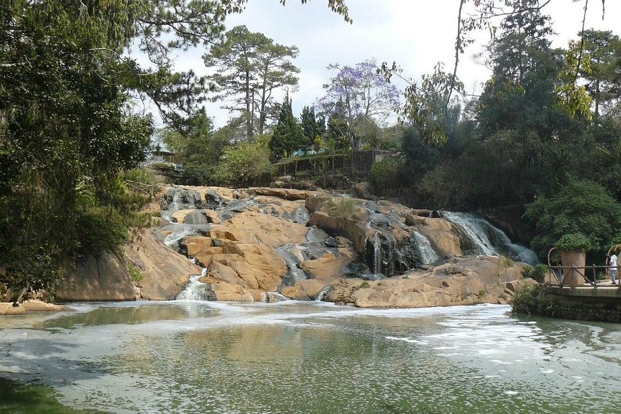 If you’re drawn to Da Lat’s unspoiled beauty, Cam Ly Waterfall is a destination you shouldn’t miss