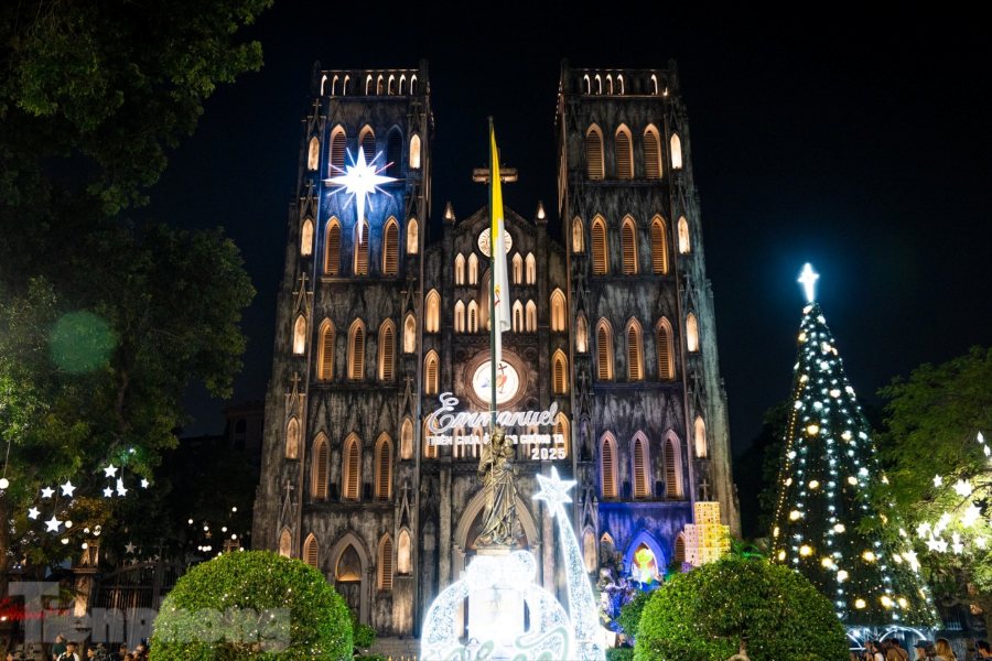 Celebrate Christmas in Hanoi 2025: Budget-Friendly to Luxury Experiences