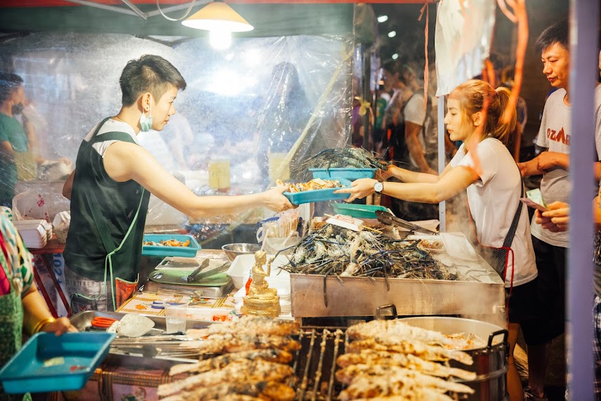 Thailand Night Markets offers plenty of fun activities and entertainment, promising tourists a great time to relax and enjoy themselves